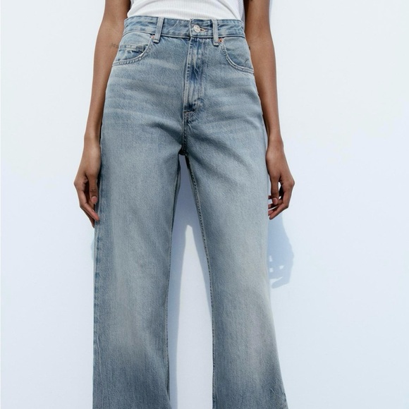 Zara High Rise Wide Leg Jeans - Picture 2 of 9